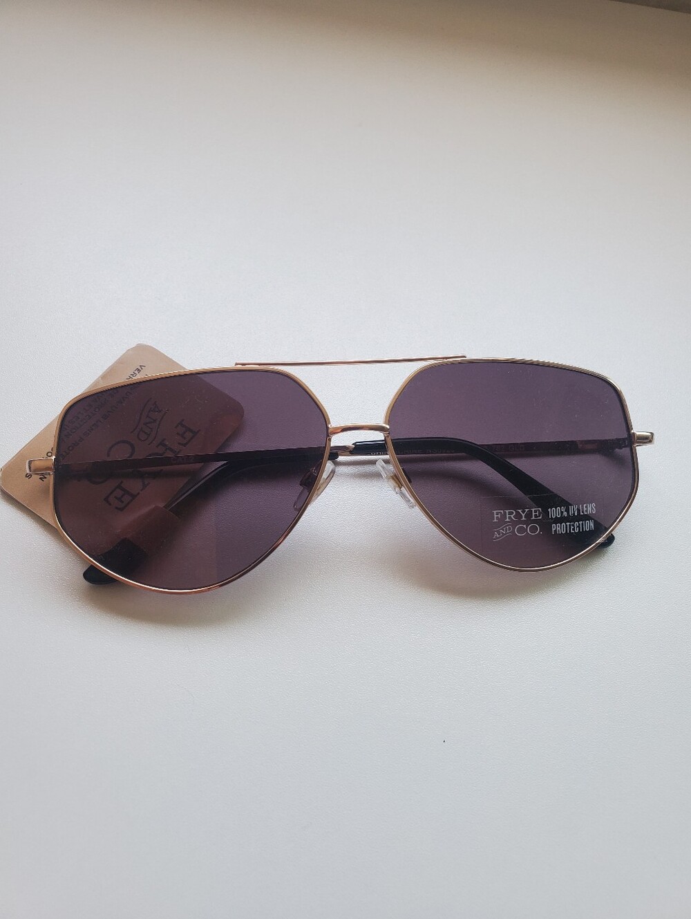 FRYE & Co Aviator Sunglasses